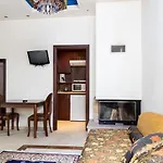 Appart hôtel ευήλιον *