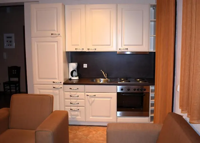 Aparthotel ευήλιον *